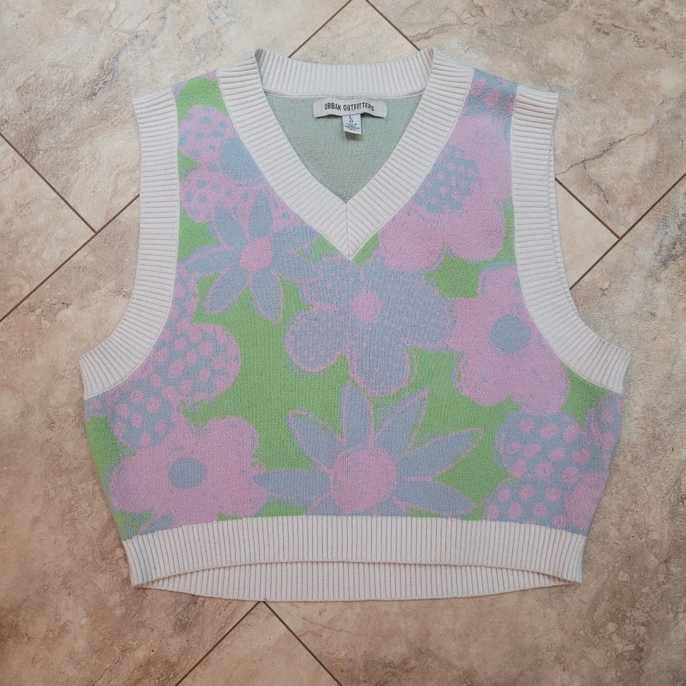 Urban Outfitters Randi Sweater Vest L